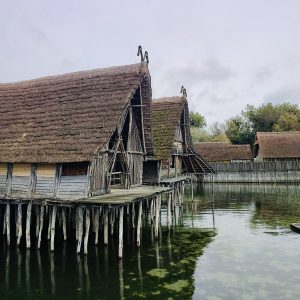 Pfahlbauten